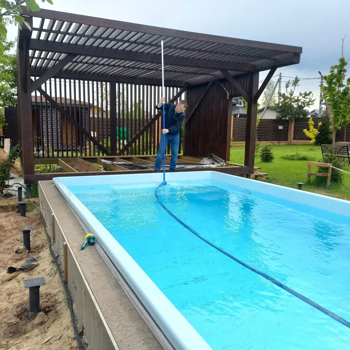 Копинговый бордюрный камень для бассейна Laguna в Томске